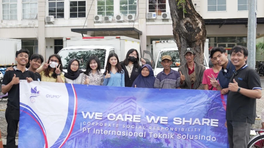 ITS Scale Berbagi Takjil: Hangatnya Kebersamaan di Bulan Ramadhan